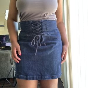🚨SOLD🚨 Denim mini skirt. Corset waist. SIZE 14.